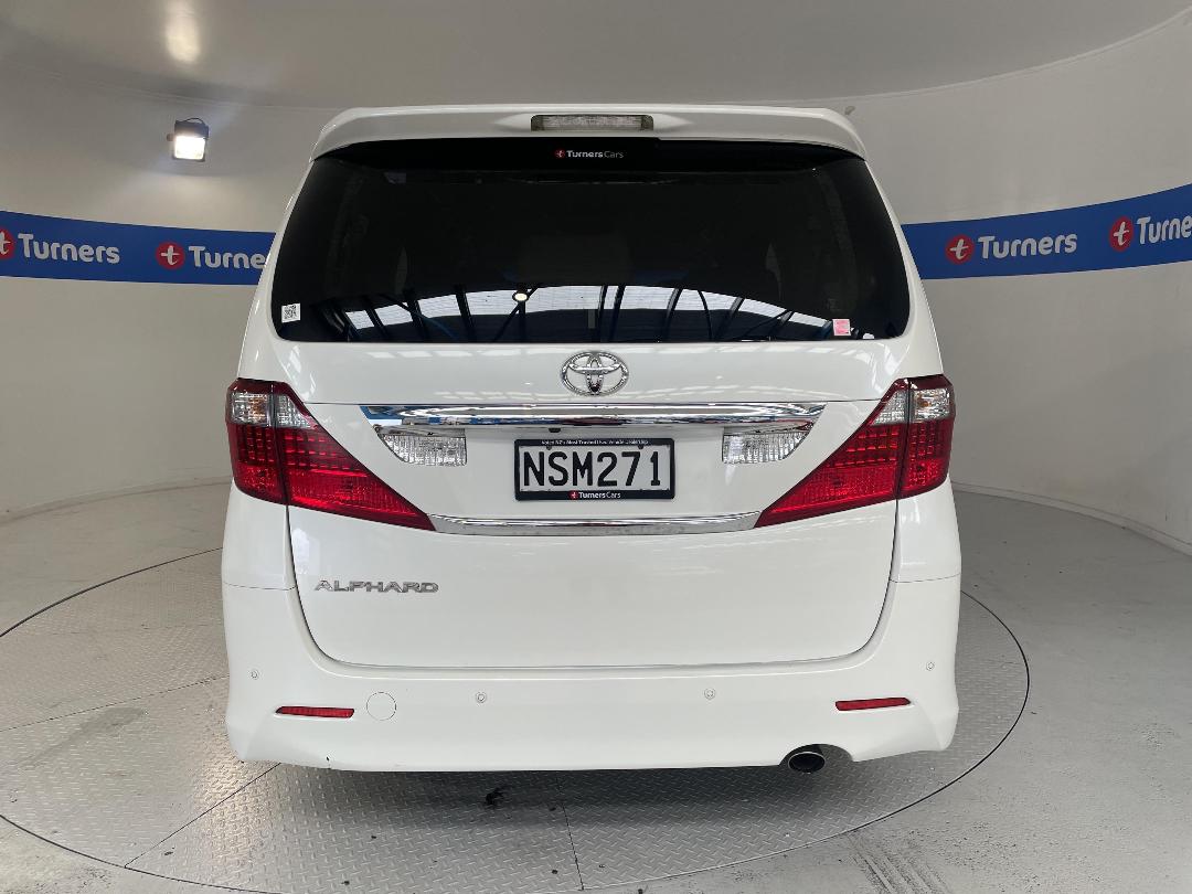 Photo '6' of Toyota Alphard