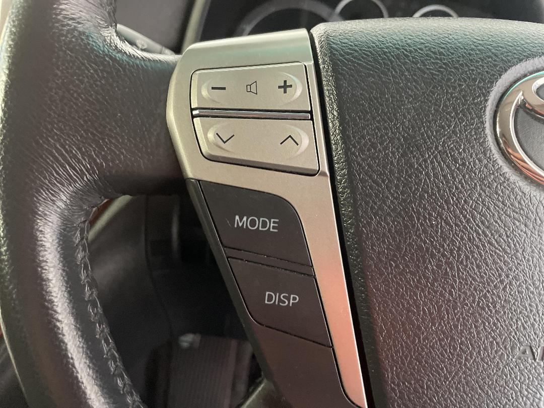 Photo '25' of Toyota Alphard