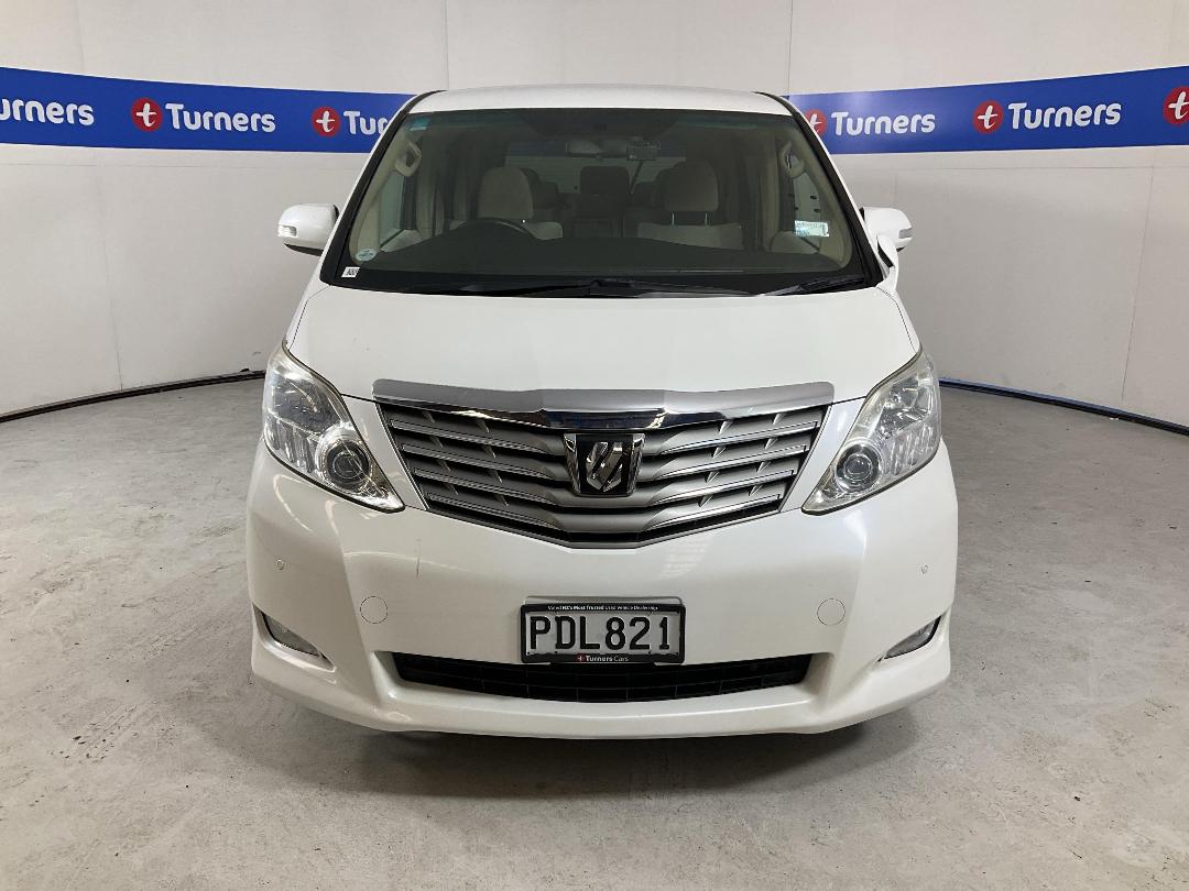 Photo '2' of Toyota Alphard