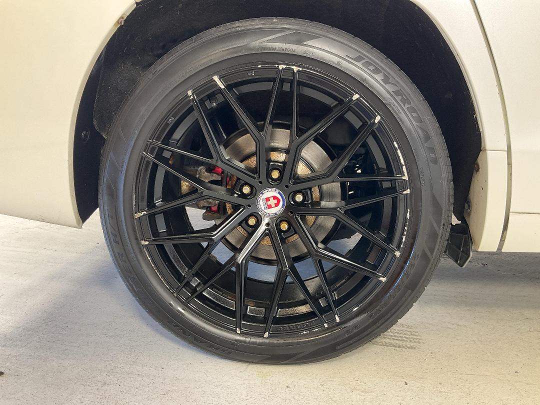 Photo '12' of Toyota Alphard