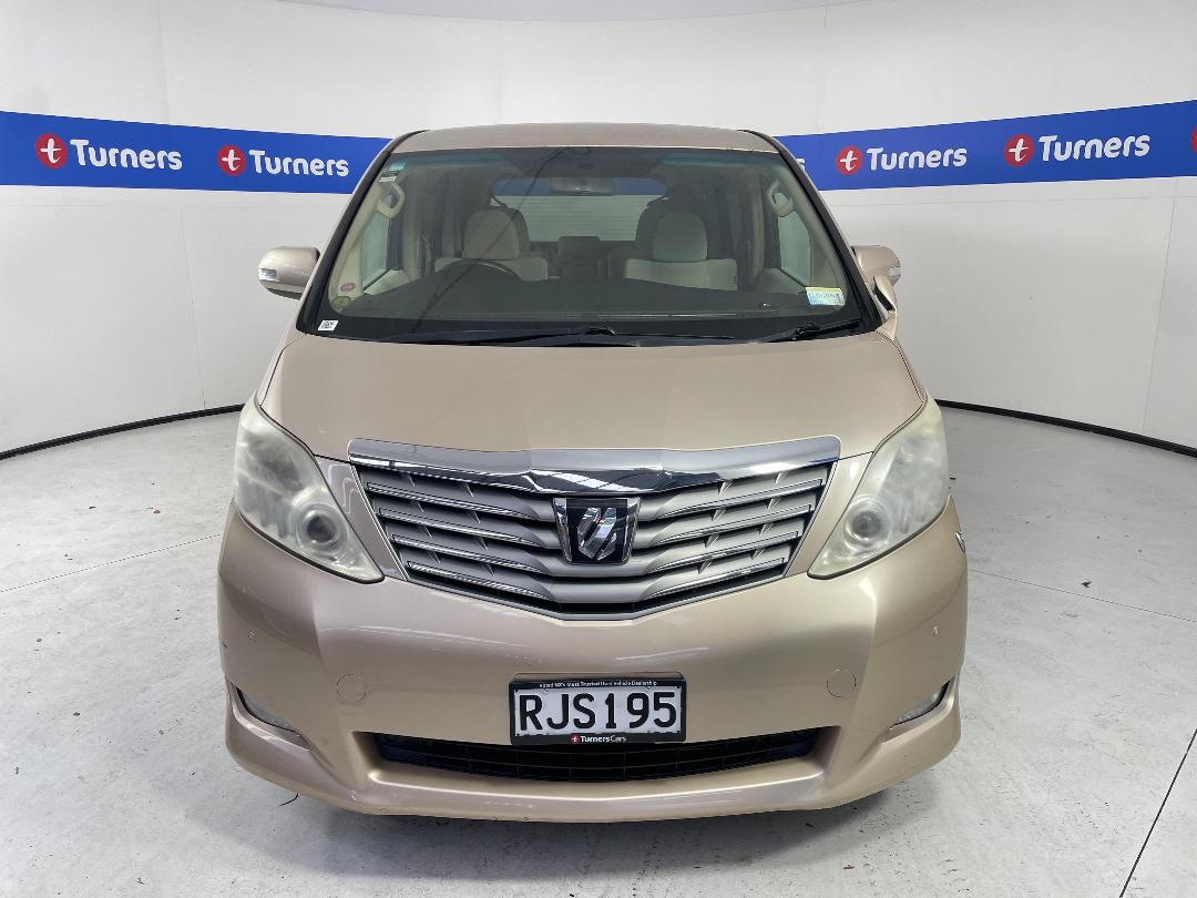 Photo '2' of Toyota Alphard