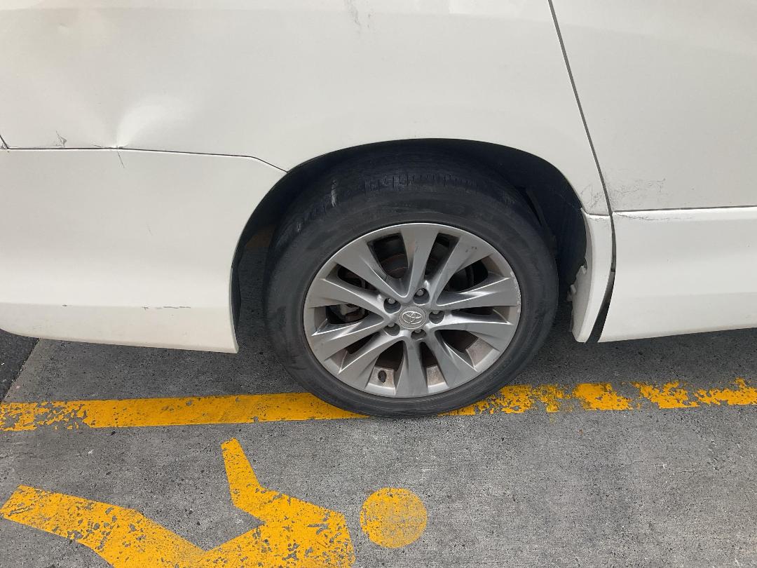 Photo '19' of Toyota Alphard