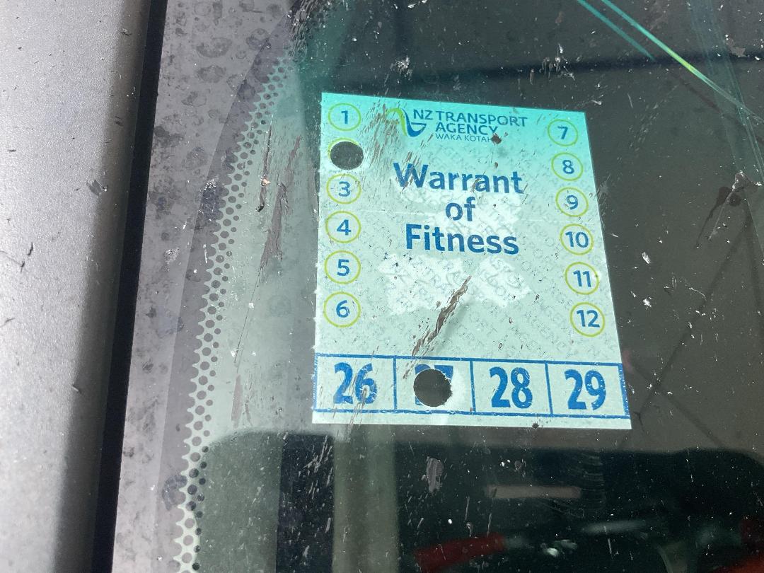 Photo '27' of Toyota Alphard