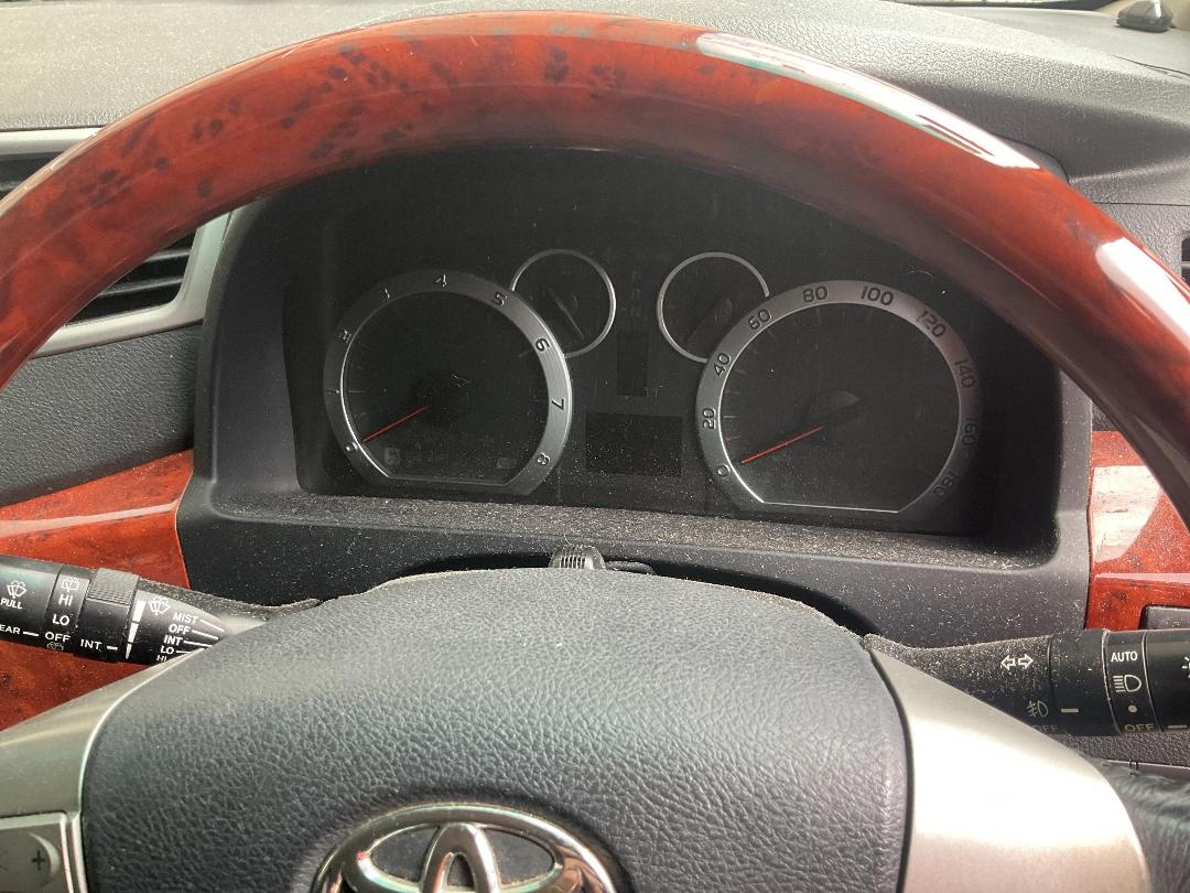 Photo '25' of Toyota Alphard