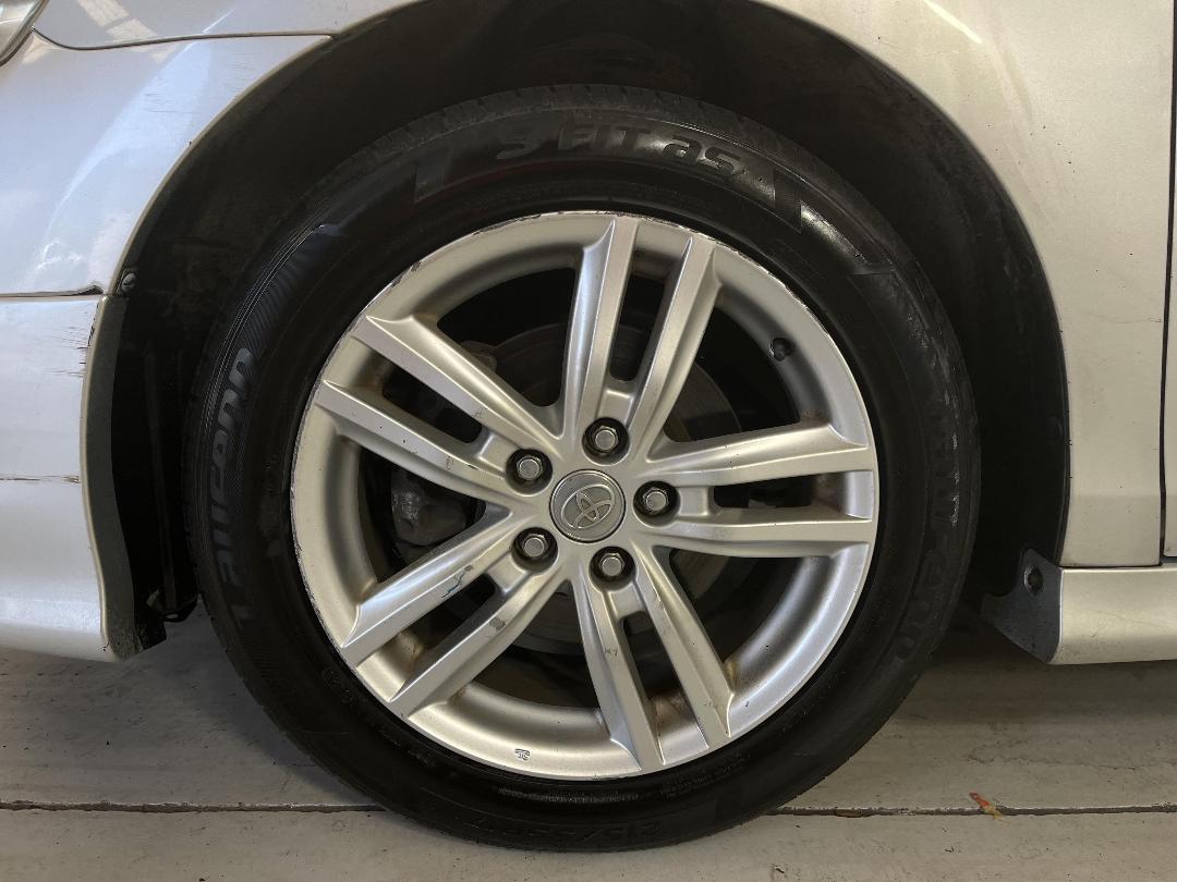 Photo '10' of Toyota Aurion