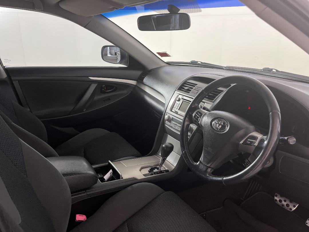 Photo '16' of Toyota Aurion