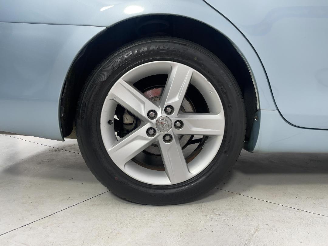 Photo '12' of Toyota Aurion