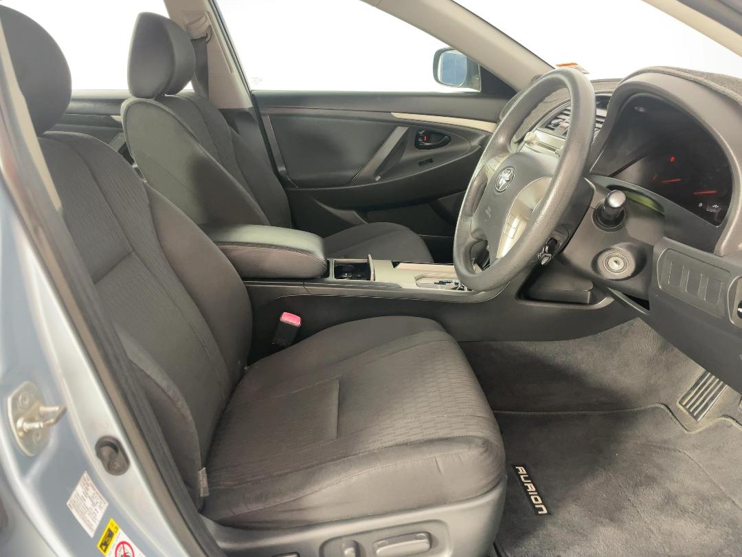 Photo '16' of Toyota Aurion