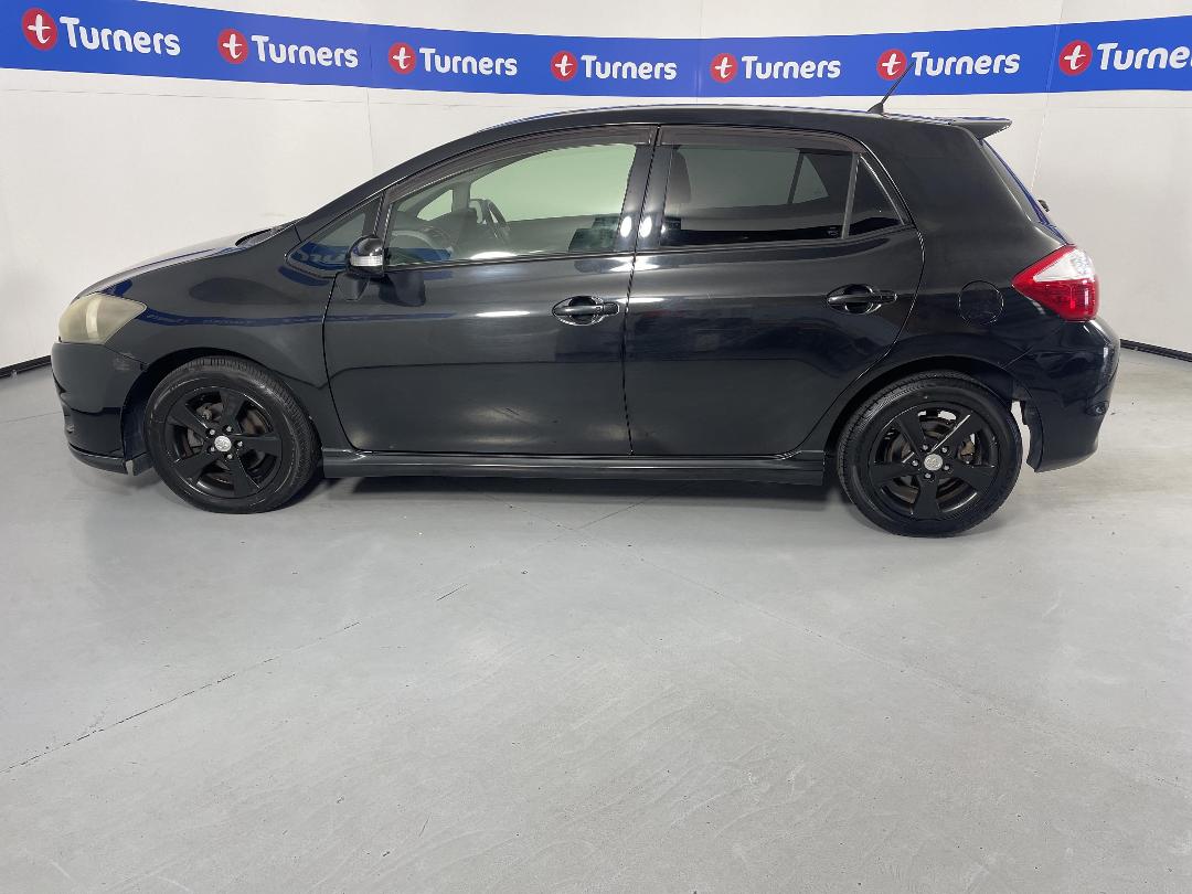 Photo '24' of Toyota Auris