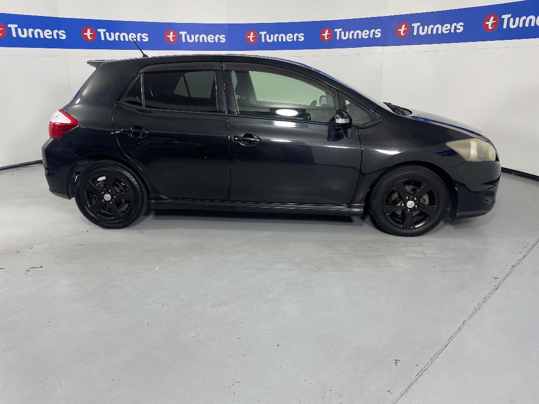 Photo '23' of Toyota Auris