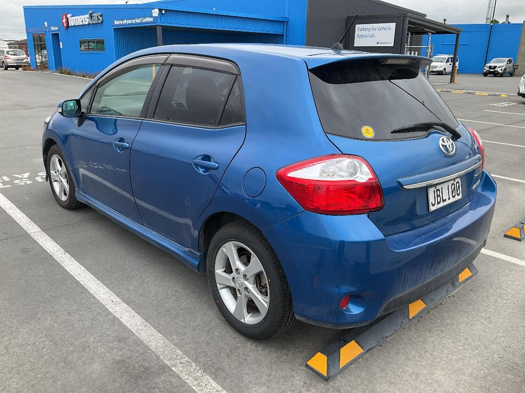 Photo '6' of Toyota Auris