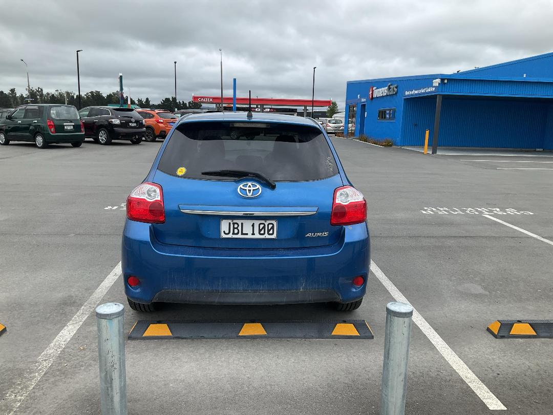 Photo '7' of Toyota Auris