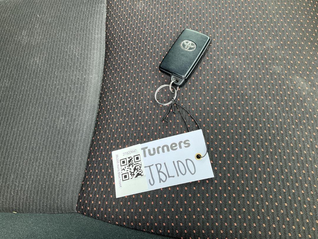 Photo '2' of Toyota Auris