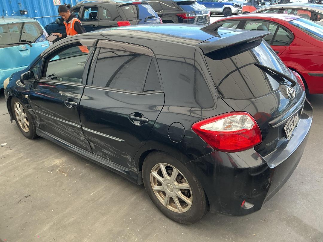 Photo '10' of Toyota Auris