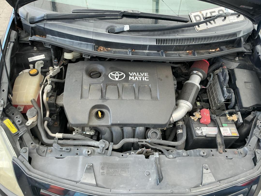 Photo '15' of Toyota Auris