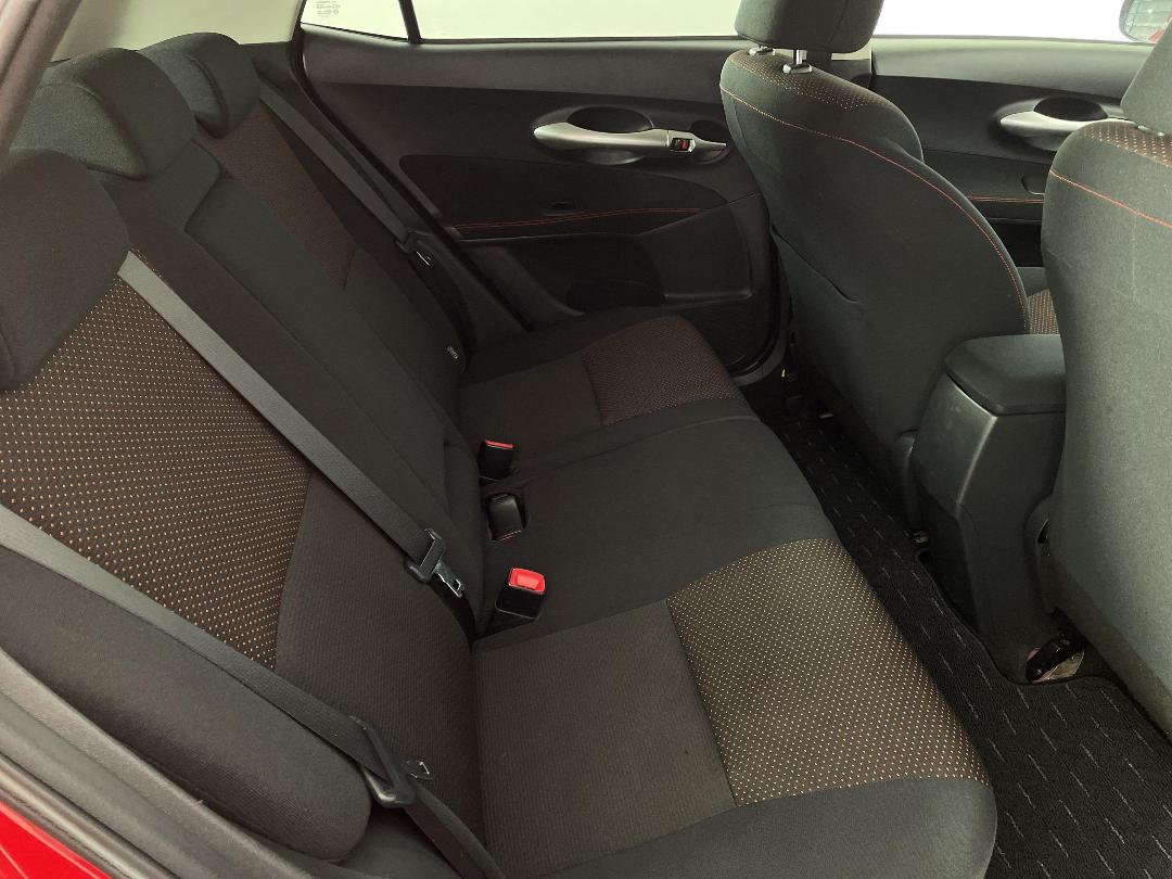 Photo '20' of Toyota Auris