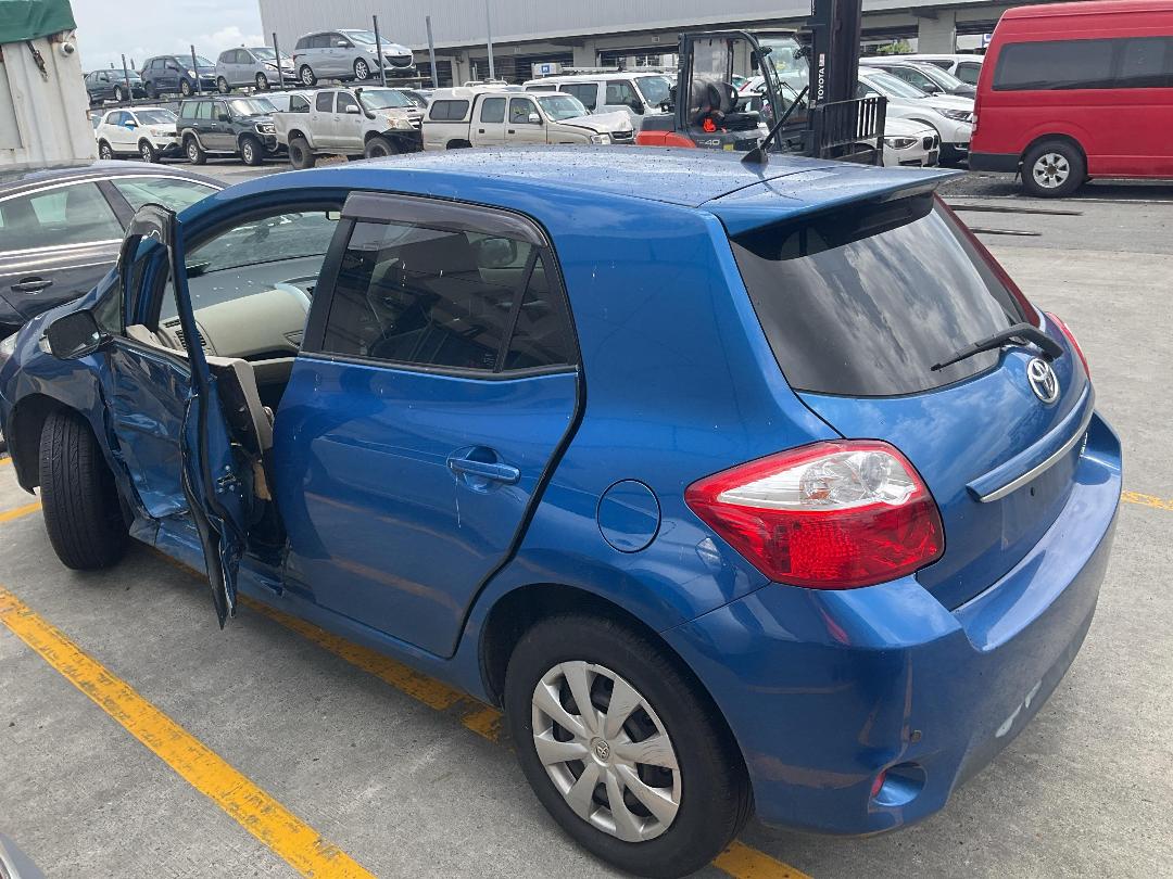 Photo '4' of Toyota Auris