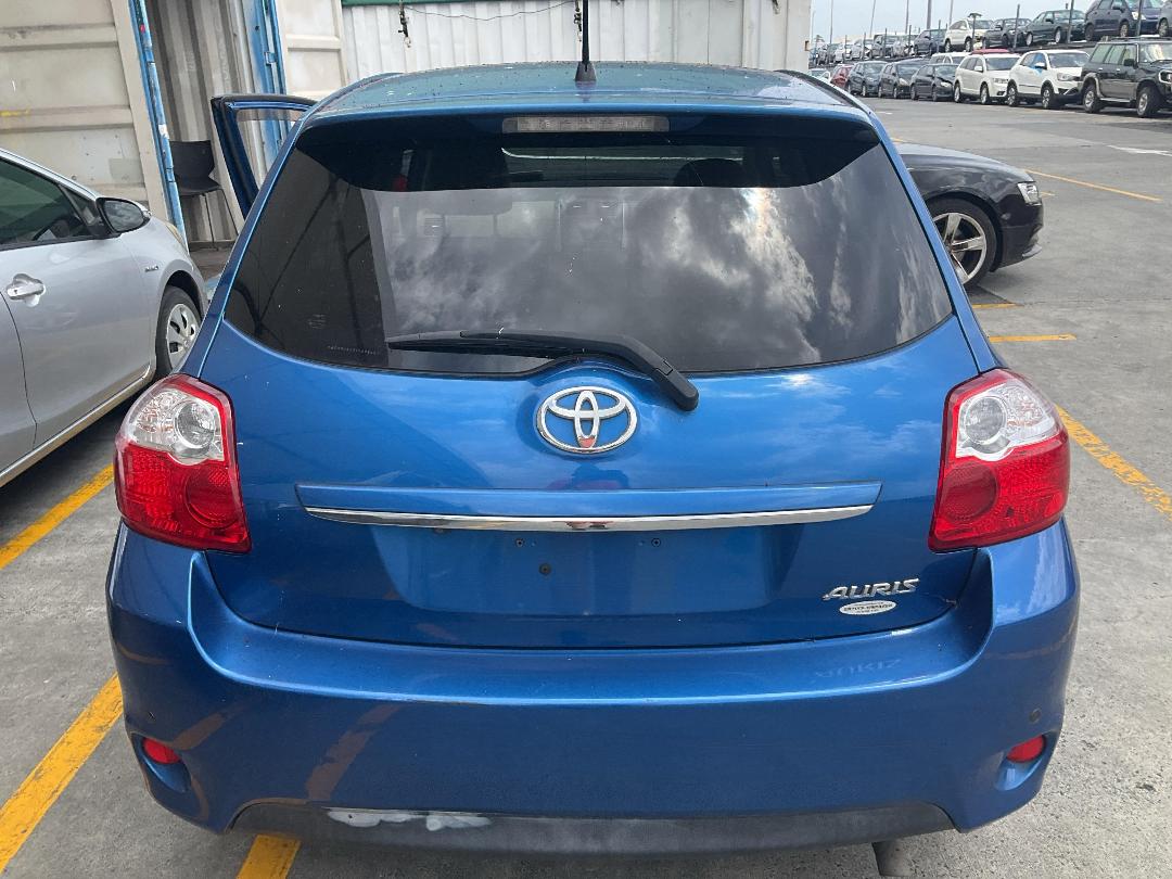 Photo '5' of Toyota Auris