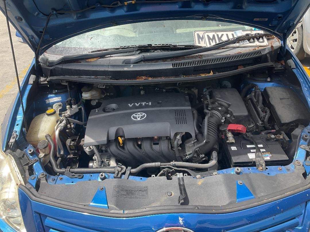 Photo '12' of Toyota Auris