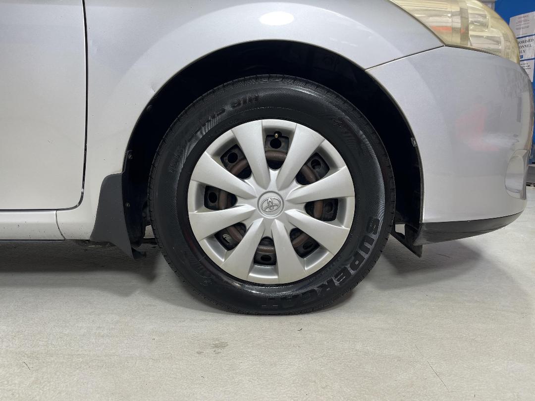 Photo '9' of Toyota Auris