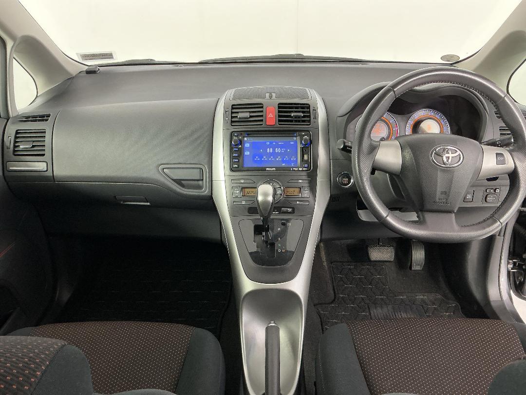 Photo '17' of Toyota Auris Photo '17' of Toyota Auris