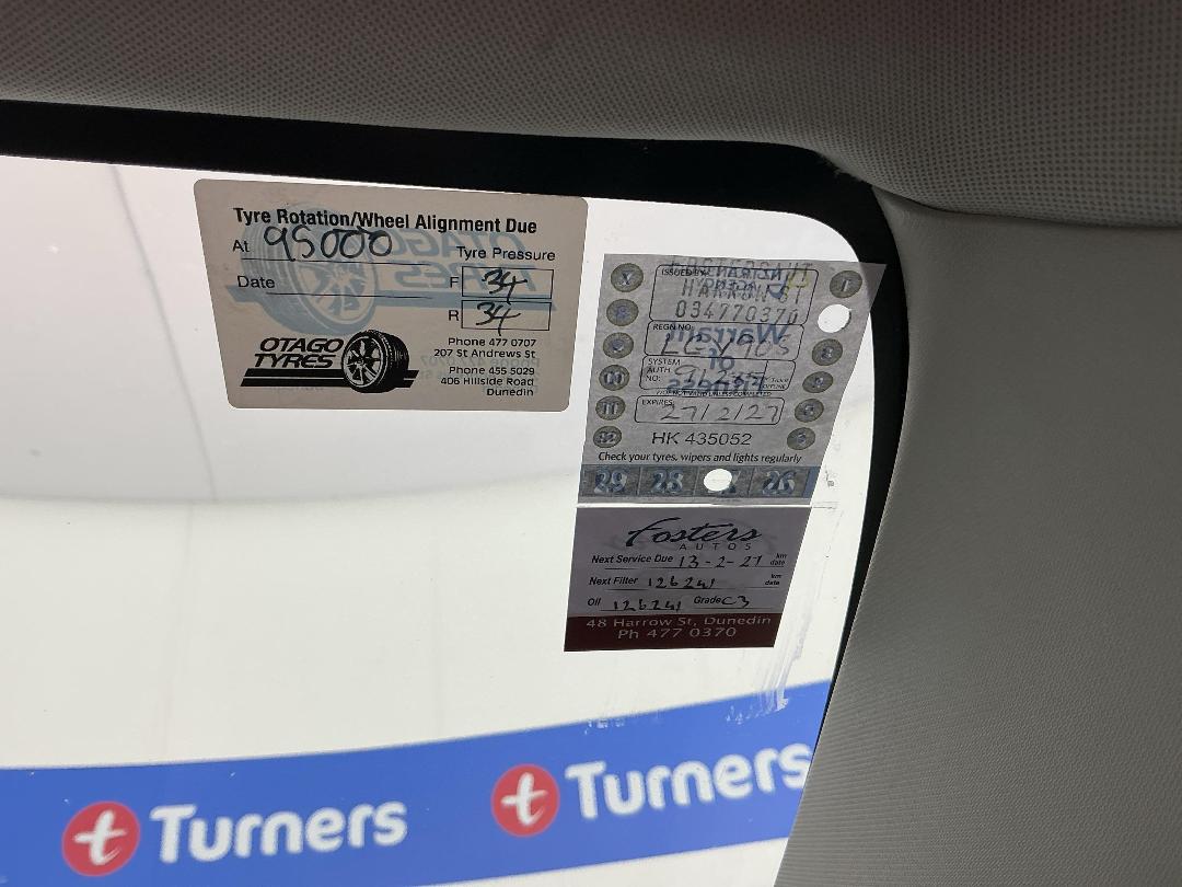 Photo '24' of Toyota Auris Photo '24' of Toyota Auris