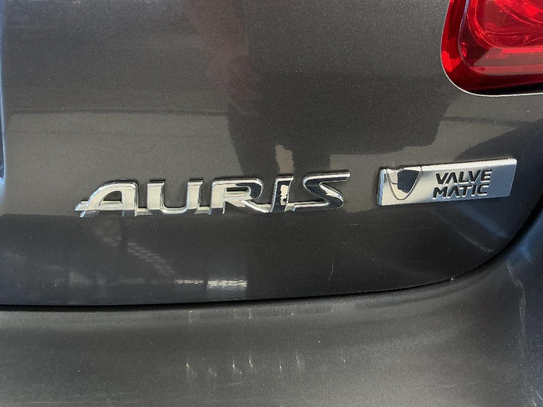 Photo '26' of Toyota Auris Photo '26' of Toyota Auris