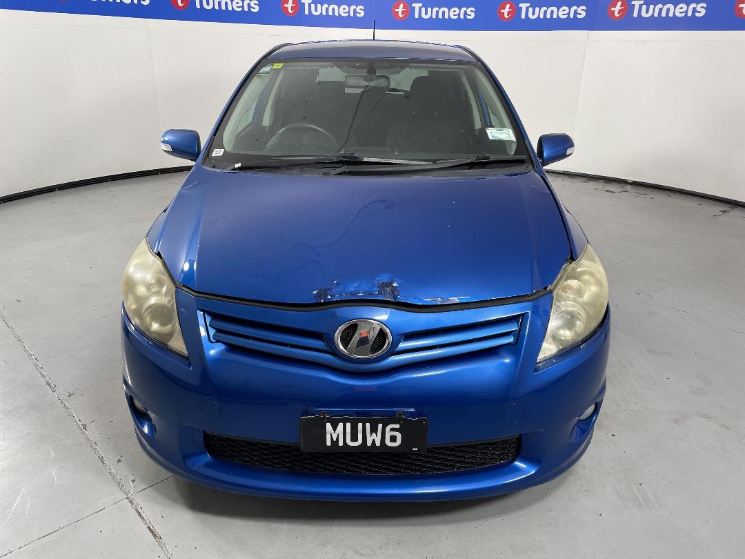 Photo '2' of Toyota Auris