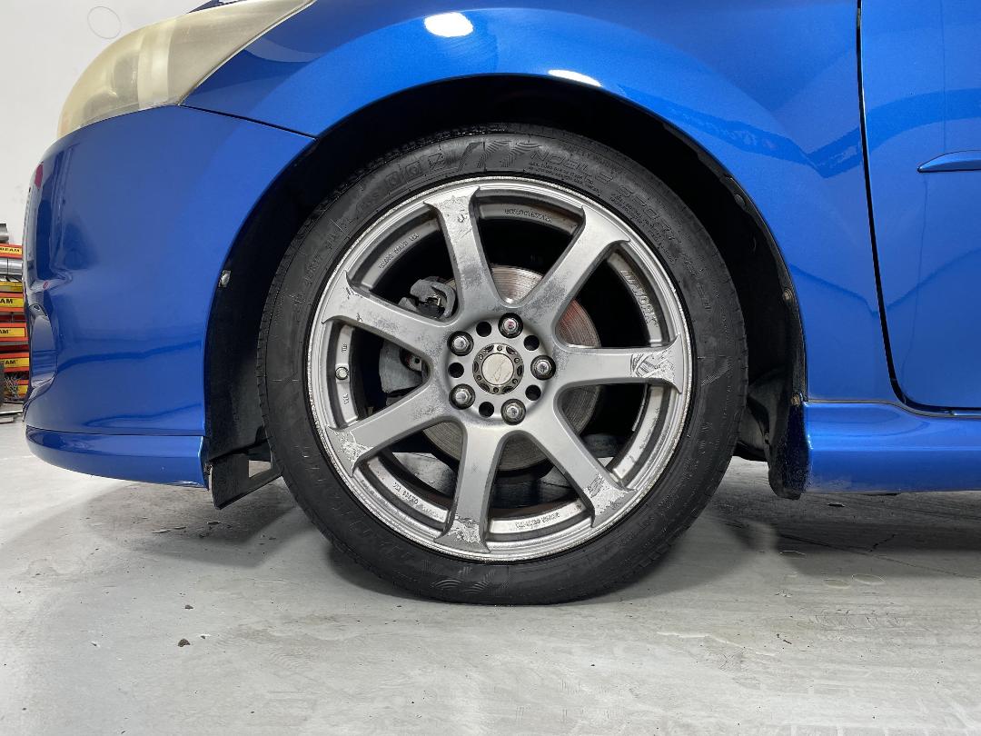 Photo '10' of Toyota Auris