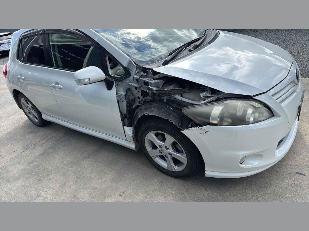 Photo '2' of Toyota Auris