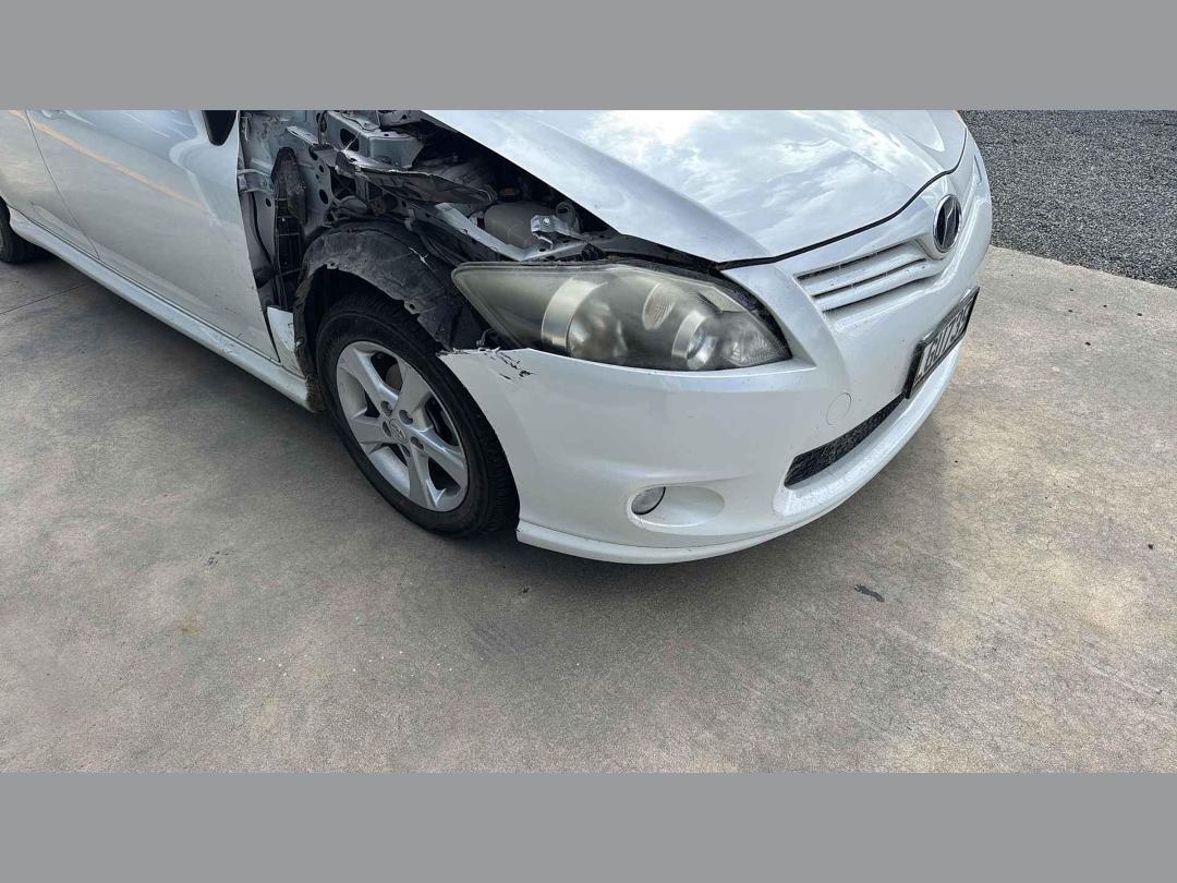 Photo '4' of Toyota Auris