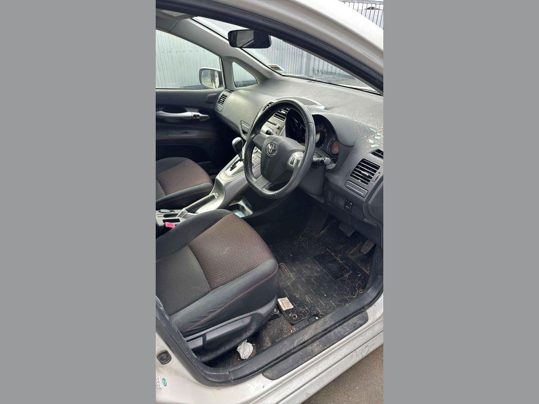 Photo '19' of Toyota Auris