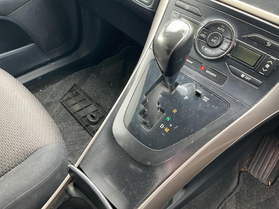 Photo '13' of Toyota Blade Photo '13' of Toyota Blade