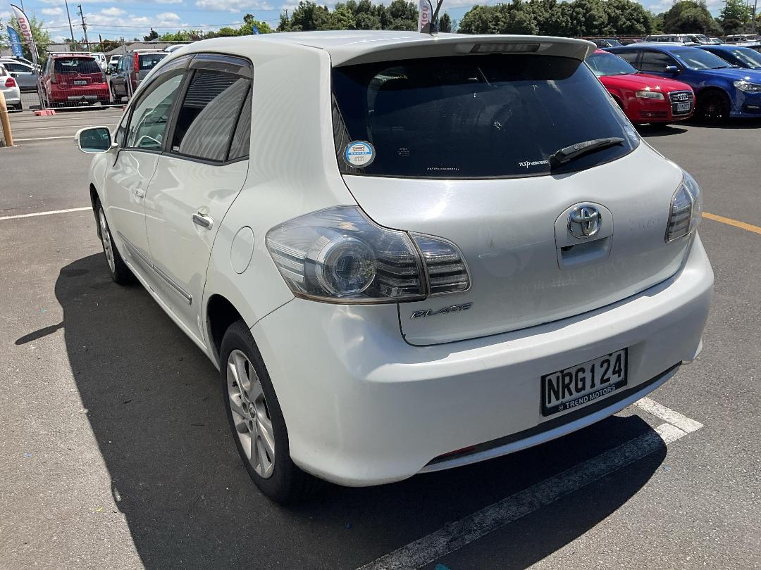 Photo '3' of Toyota Blade Photo '3' of Toyota Blade