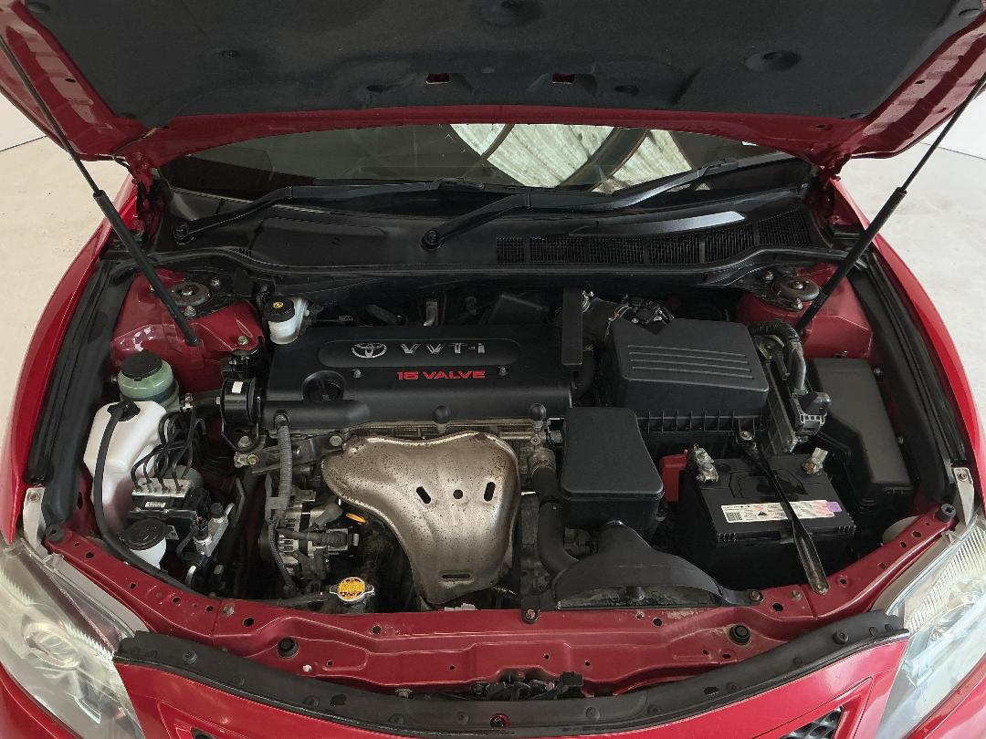 Photo '13' of Toyota Camry