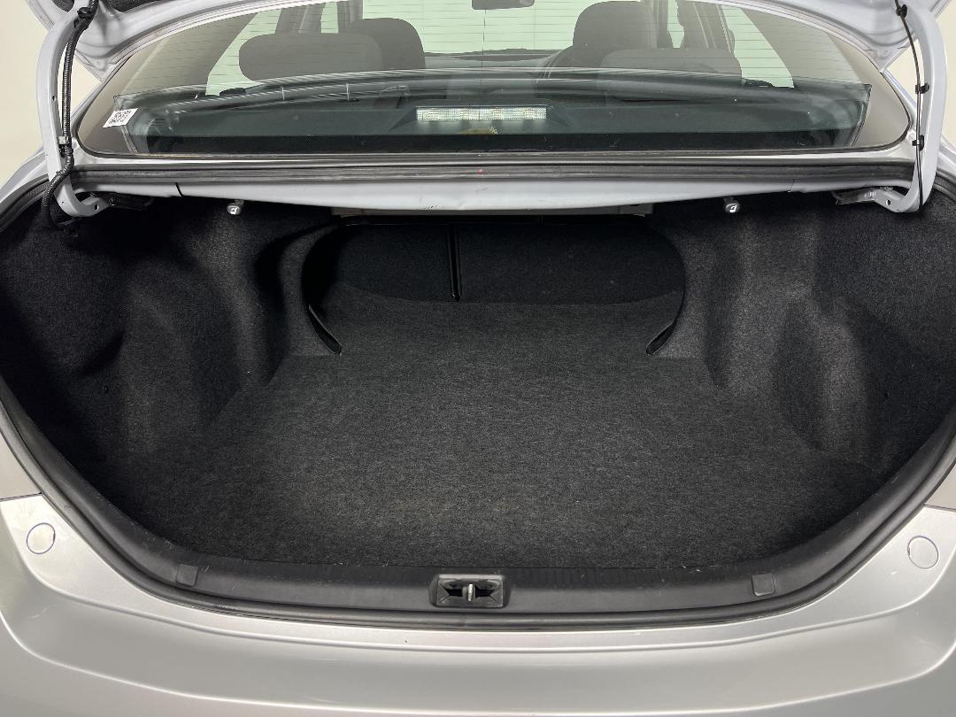 Photo '14' of Toyota Camry