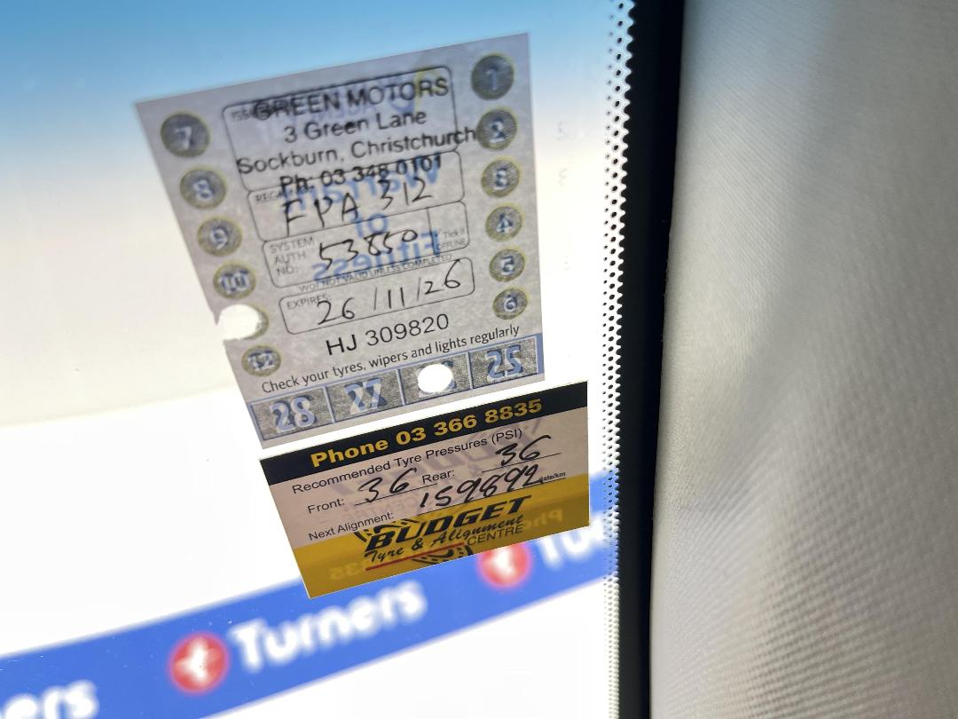 Photo '23' of Toyota Camry