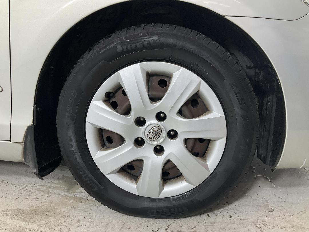 Photo '9' of Toyota Camry Photo '9' of Toyota Camry