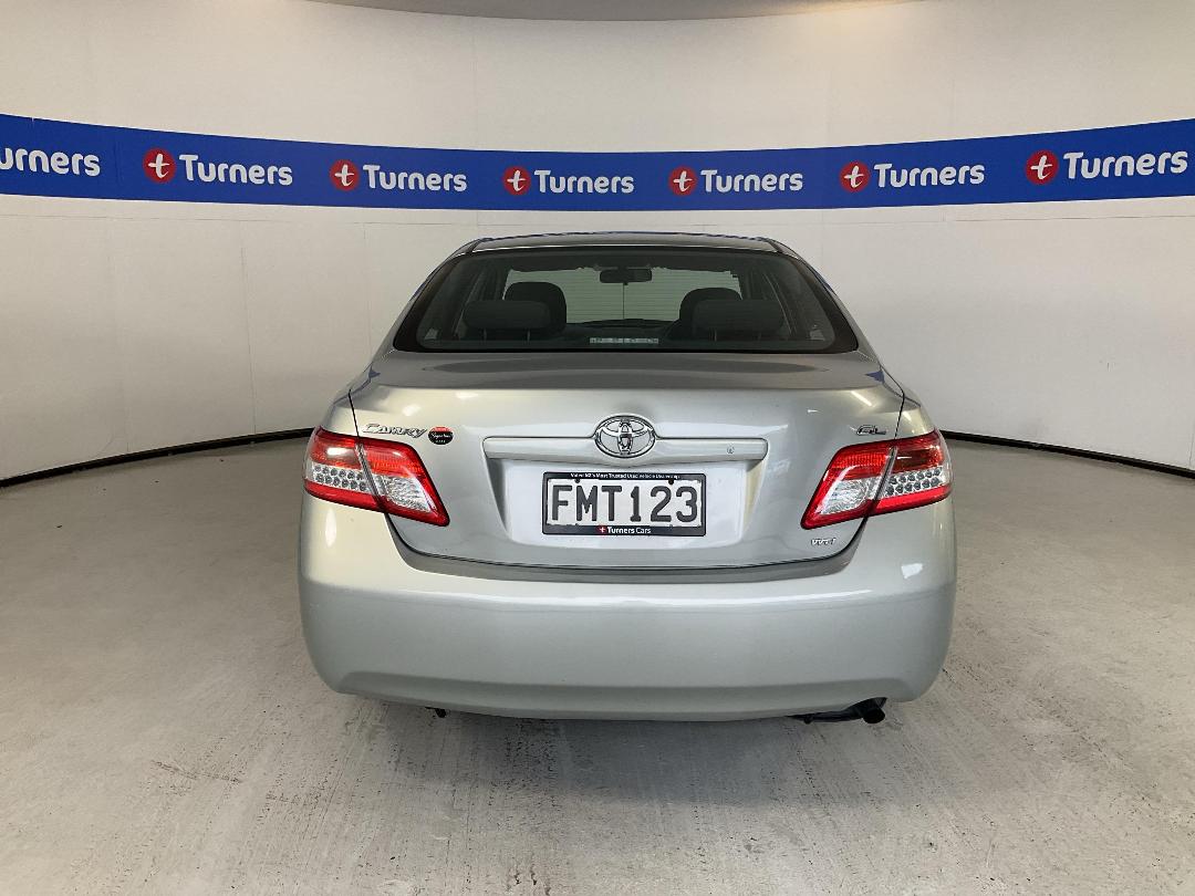 Photo '6' of Toyota Camry Photo '6' of Toyota Camry