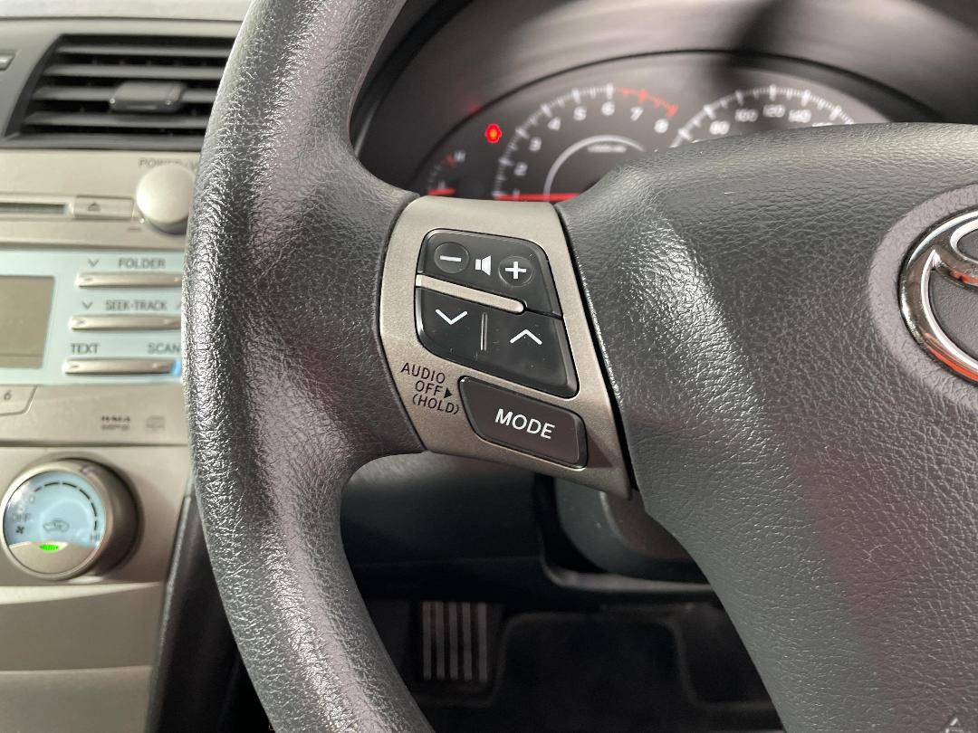 Photo '25' of Toyota Camry