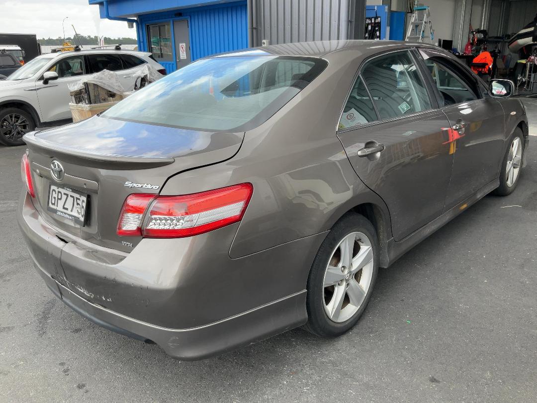 Photo '7' of Toyota Camry Sport