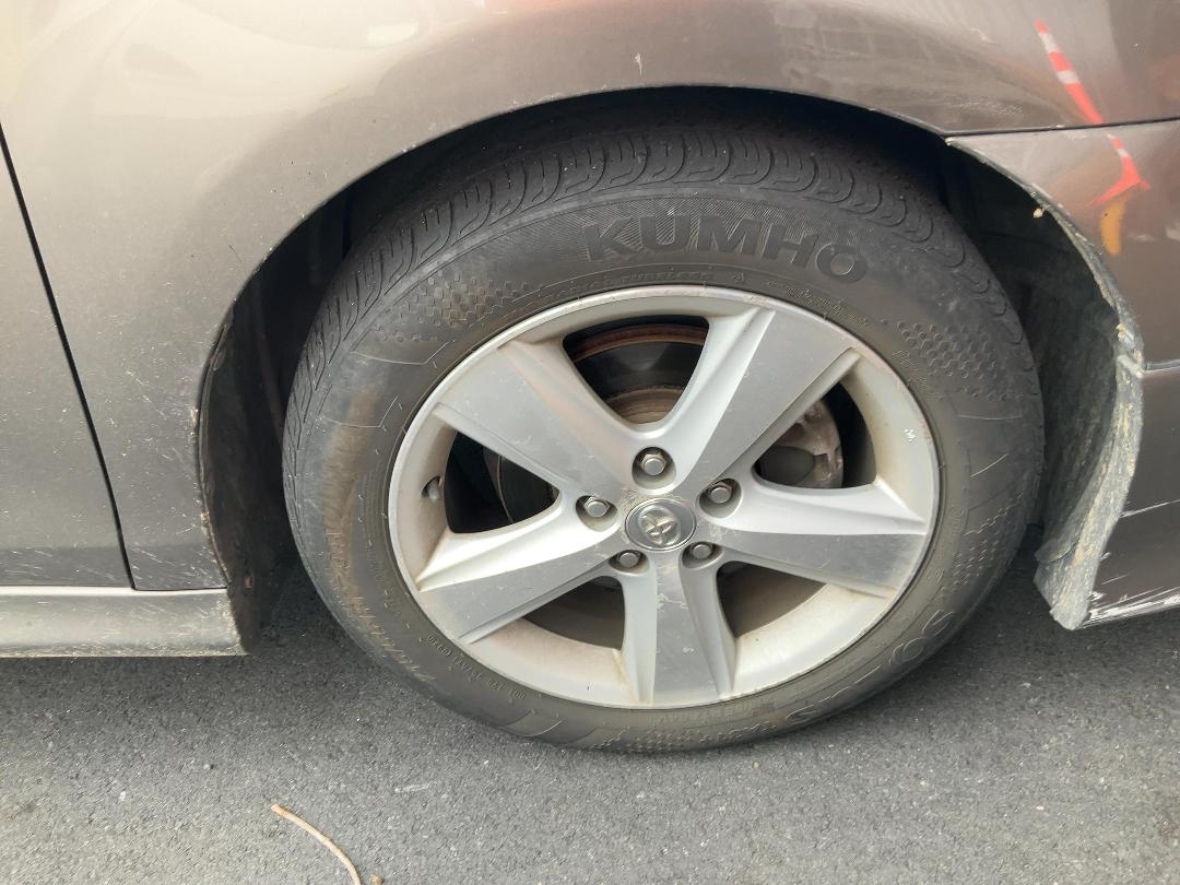 Photo '9' of Toyota Camry Sport