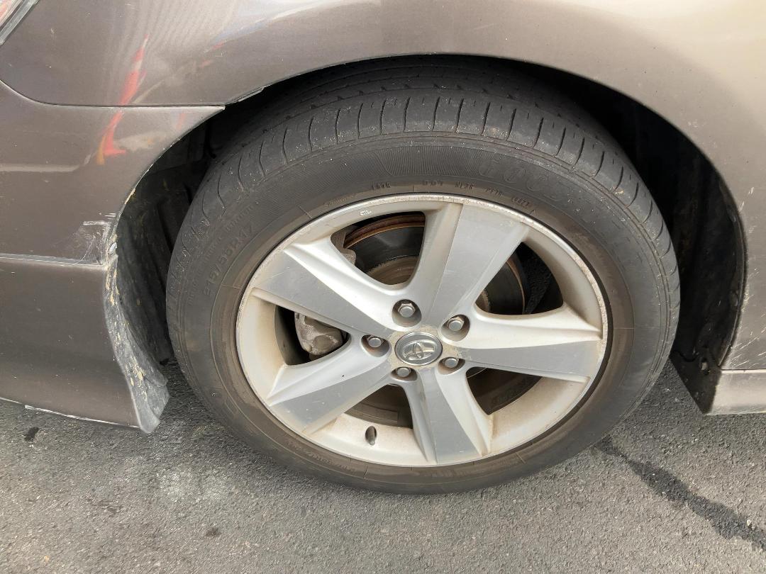 Photo '10' of Toyota Camry Sport