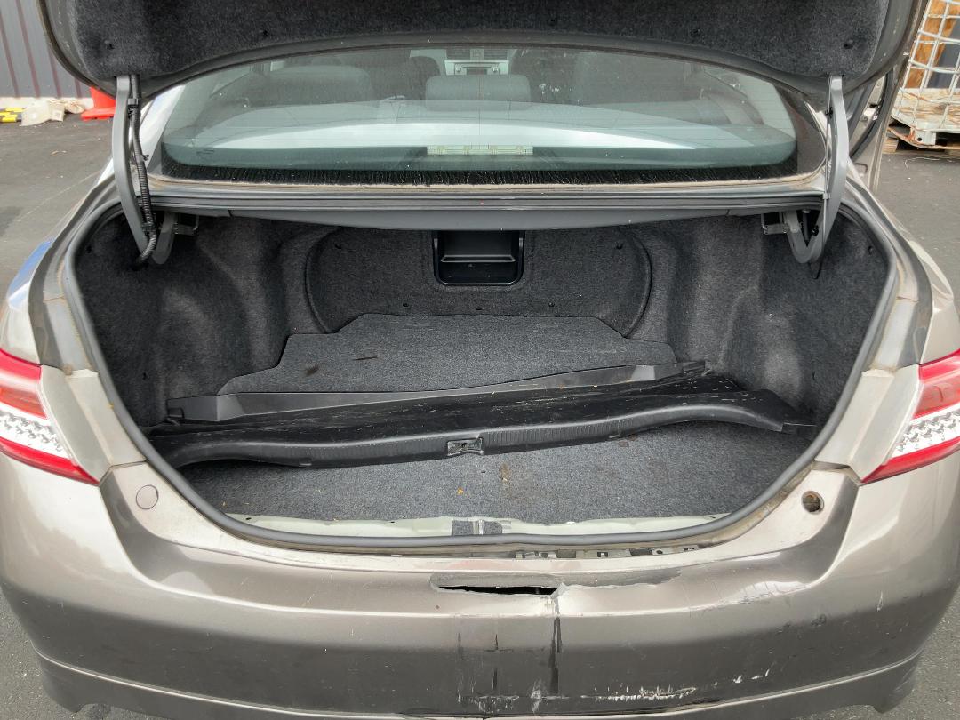 Photo '18' of Toyota Camry Sport