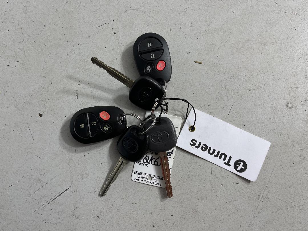 Photo '22' of Toyota Camry