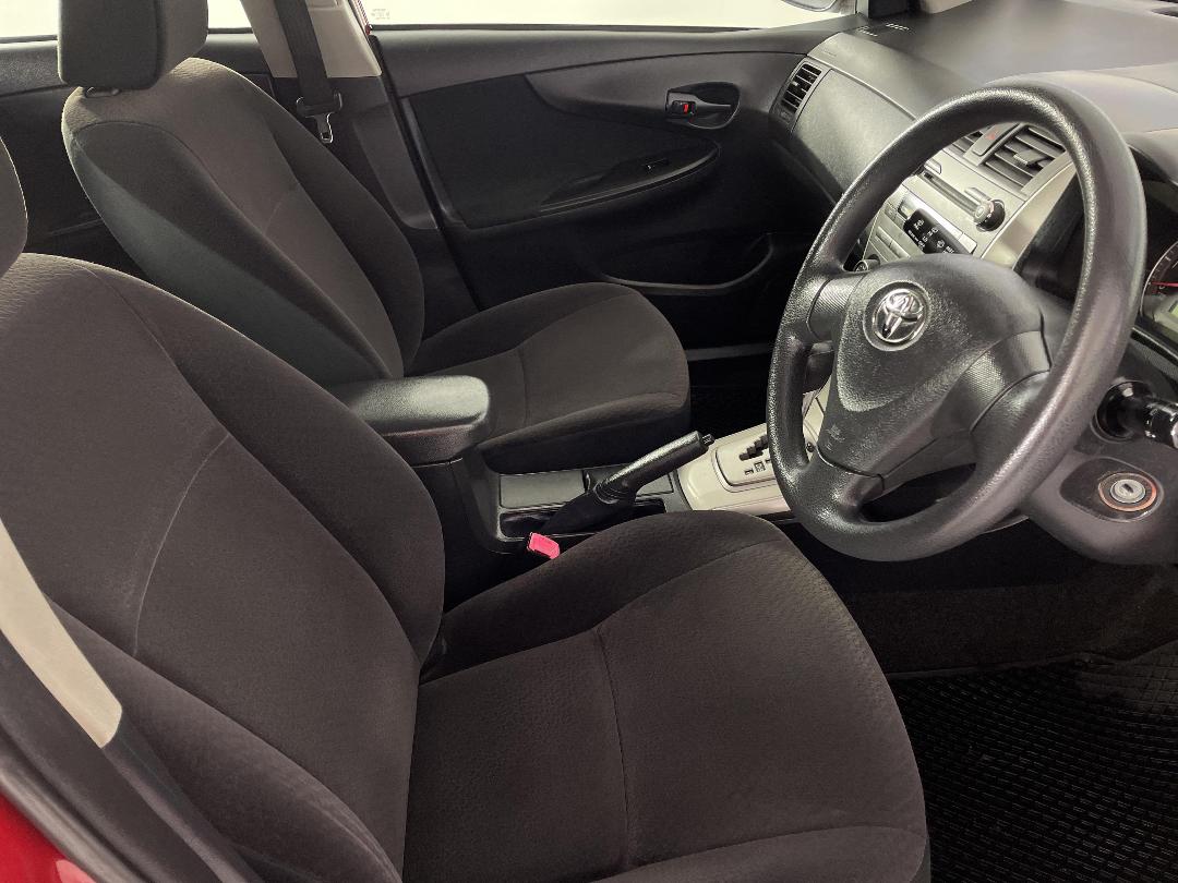 Photo '16' of Toyota Corolla