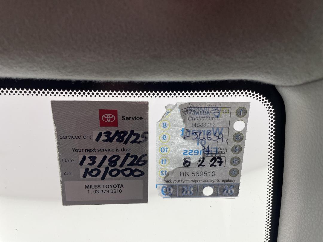 Photo '23' of Toyota Corolla