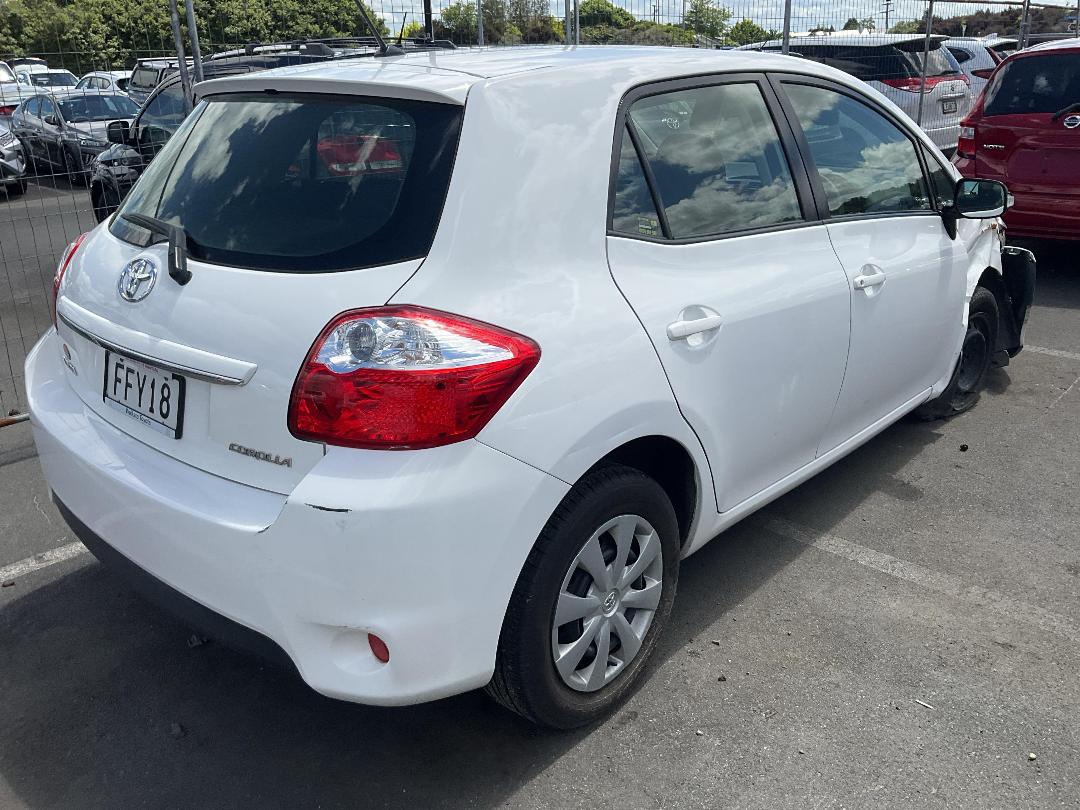 Photo '4' of Toyota Corolla GX Photo '4' of Toyota Corolla GX