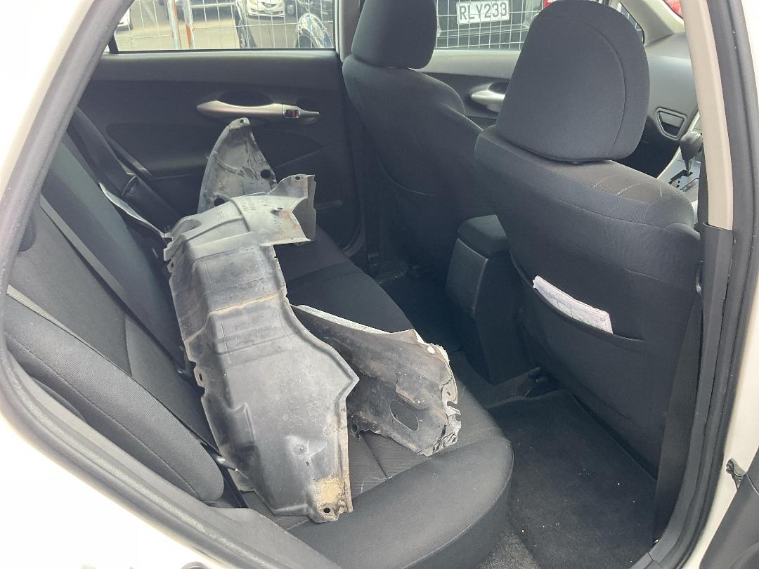 Photo '8' of Toyota Corolla GX Photo '8' of Toyota Corolla GX