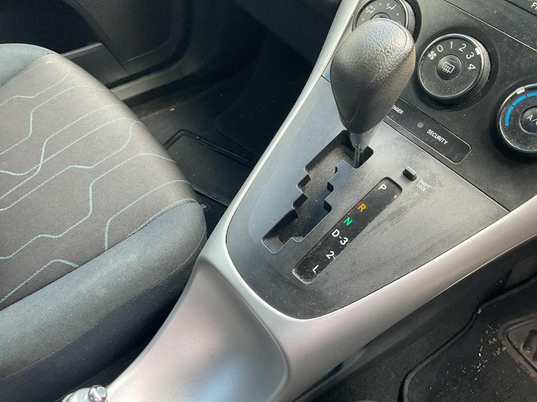 Photo '10' of Toyota Corolla GX Photo '10' of Toyota Corolla GX